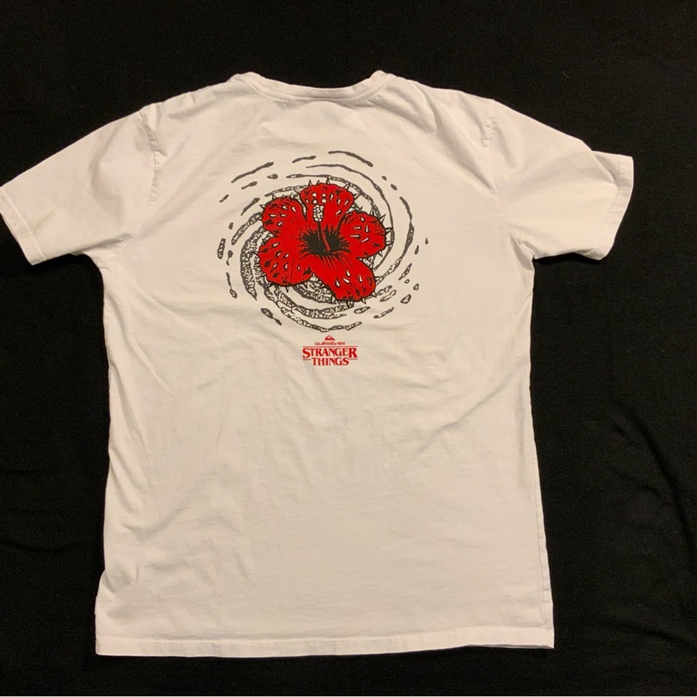 Quiksilver Stranger Things Hibiscus Short Sleeve T-Shirt (Large)